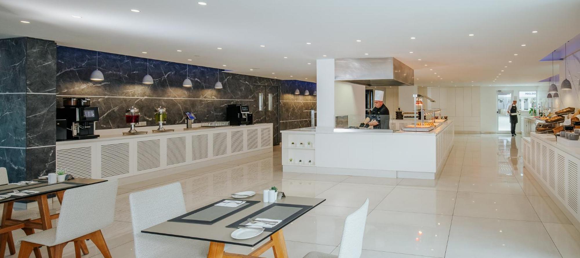 Seasons (adults Only) Hotel